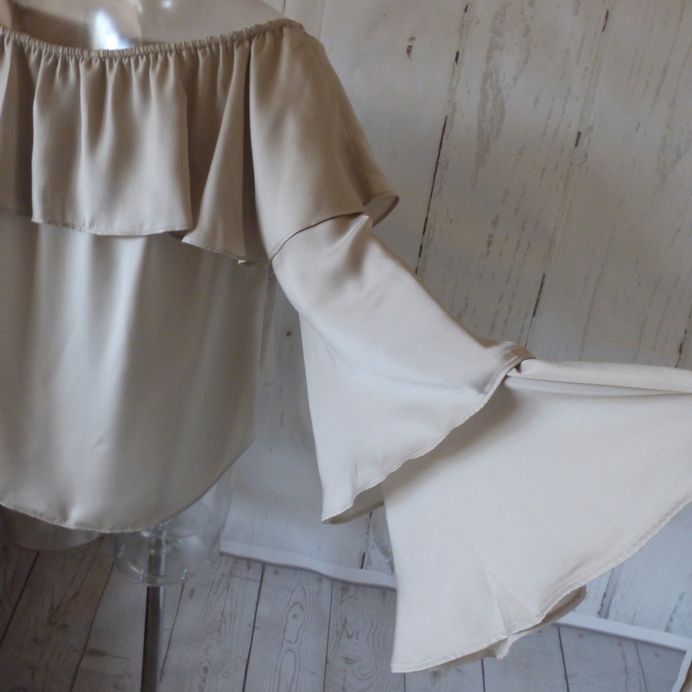 Leith Off the Shoulder Silky Ruffle Top M - Picture 6 of 7